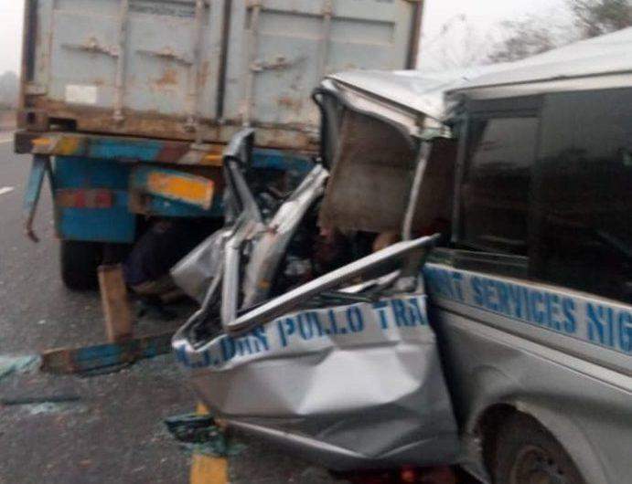 42583 three killed six injured in abuja kaduna road crash