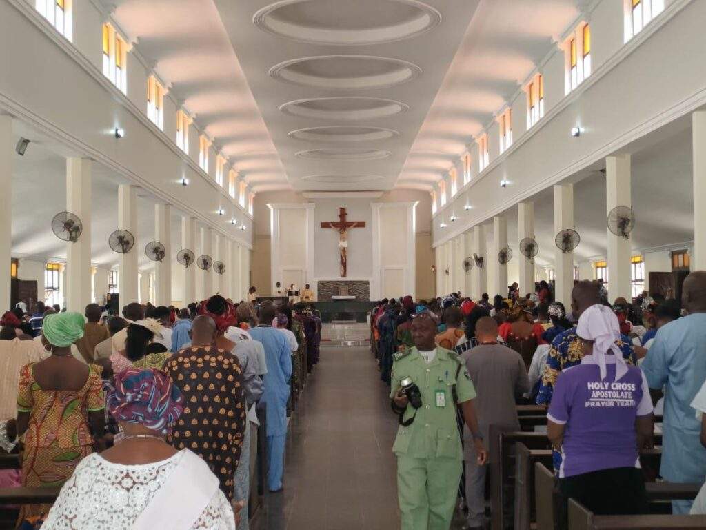 43124 owo catholic church reopens 10 months after terrorist attack killed 41