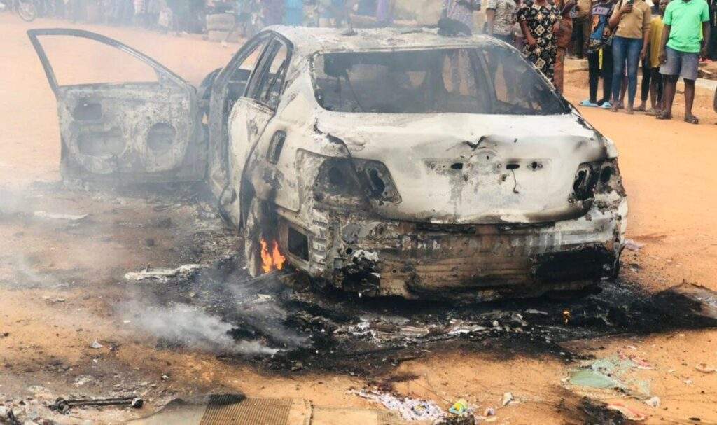 44055 police arrest two for allegedly stoning driver to death in ondo
