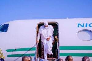 44182 buhari arrives madinah for official visit
