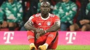 45318 bayern suspend mane after sane dressing room quarrel