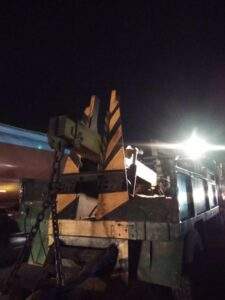 45565 driver injured as trailer somersaults on lagos ibadan expressway
