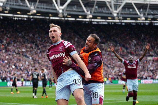 47109 arsenals two goal lead slips in draw against struggling west ham