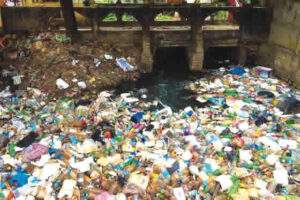 51666 eight year old falls into lagos canal rescued alive