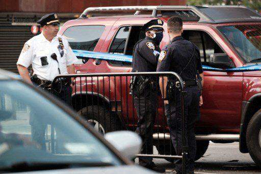 51819 drug trafficker buys meth from cops escapes arrest plot
