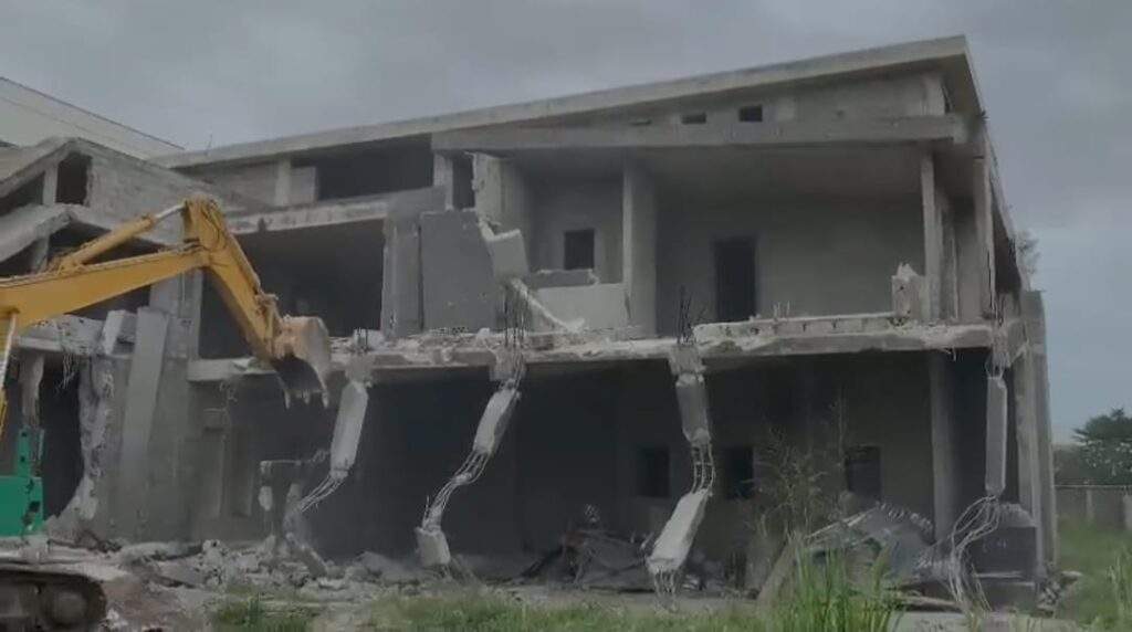 53078 building collapse lagos begins demolition in banana island