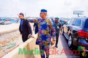53923 gov abiodun seeks solution to constant gridlock on lagos ibadan highway