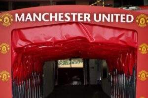 54026 qatars sheikh jassim makes final bid for man united sources