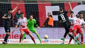 54464 leverkusen stalemate dents unions bundesliga title hopes