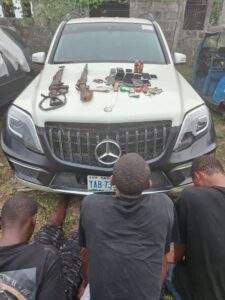 55879 delta police kill suspected kidnapper arrest three others