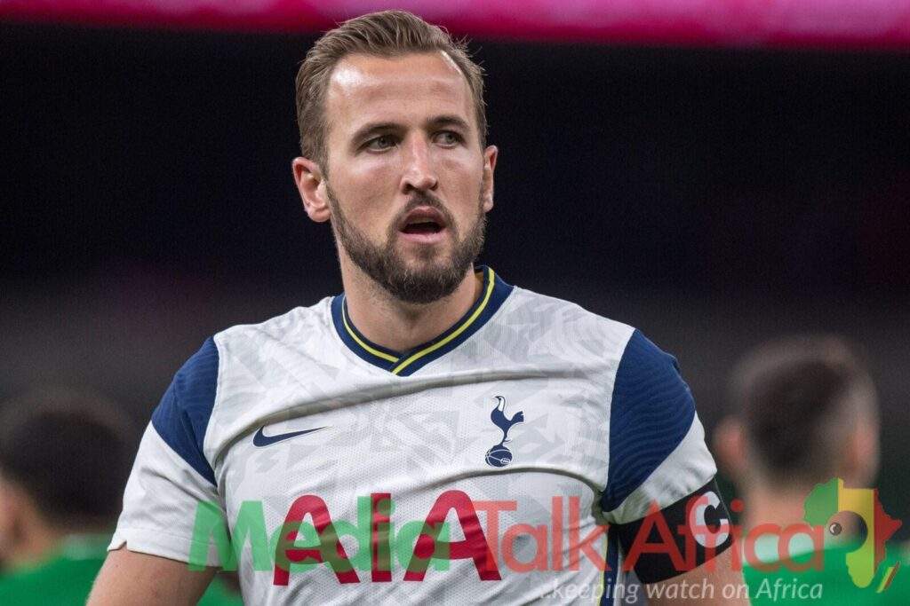 56883 epl man utd identify three strikers to sign if kane deal fails