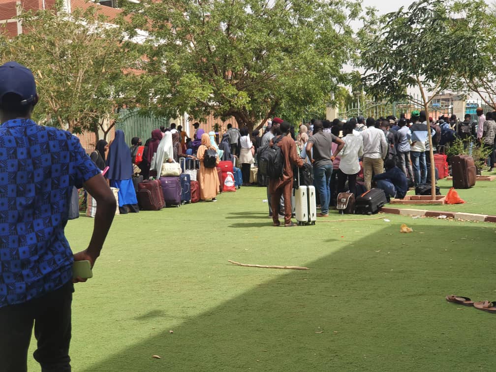 57121 sudan egypt giving priority to nigeria in evacuation approval nigerian ambassador