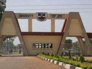 60501 unijos graduates 20532 students as 112 bags first class