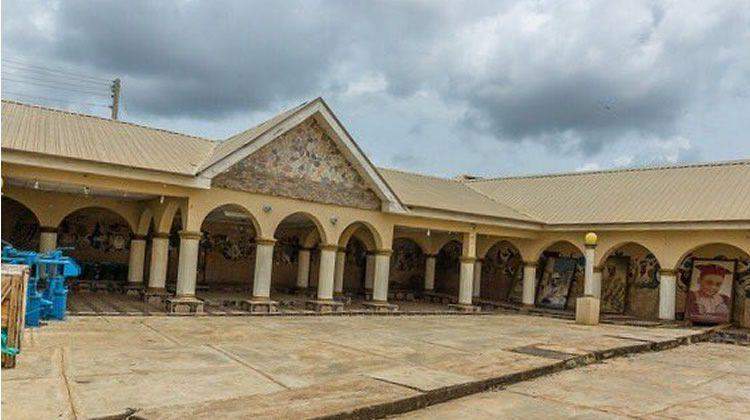 61131 oyo state ruling houses accuse assembly of dictatorial chieftaincy amendment law
