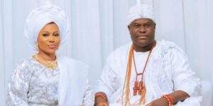 61969 ooni of ife welcomes new wife olori akinmuda to the palace