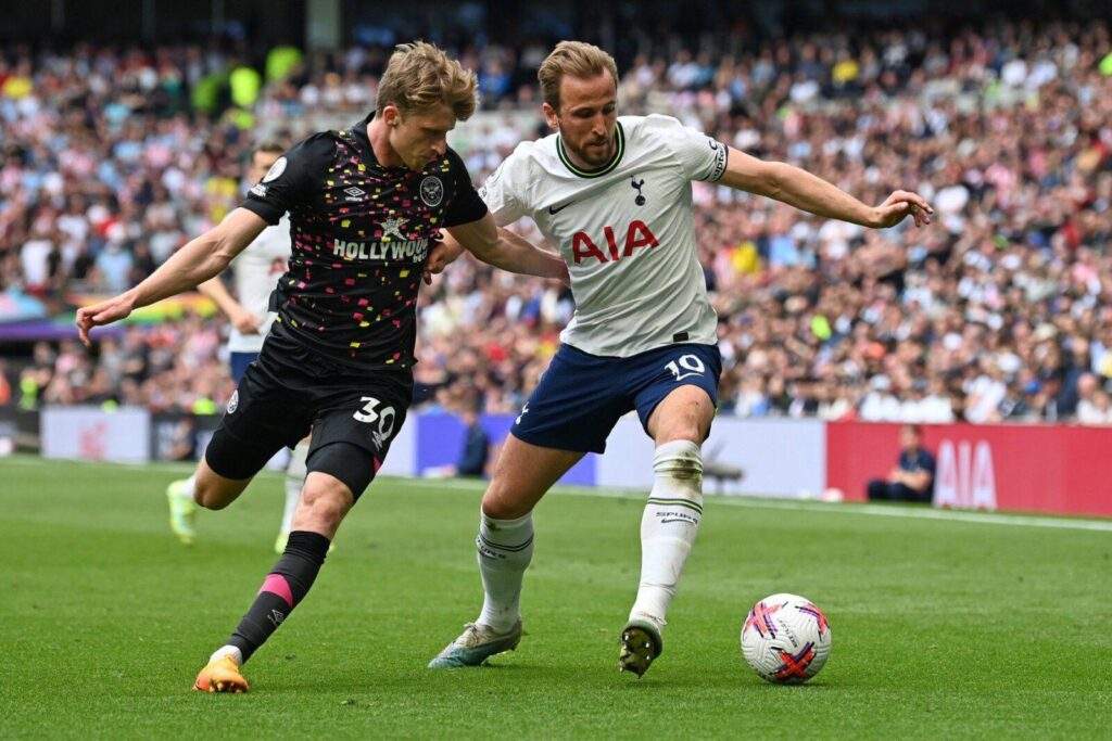 63904 tottenham suffer 3 1 home defeat to brentford