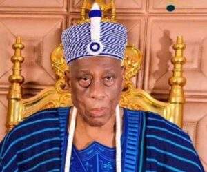 64319 governor abdulrazaq pays tribute as elerin of erin ile passes on