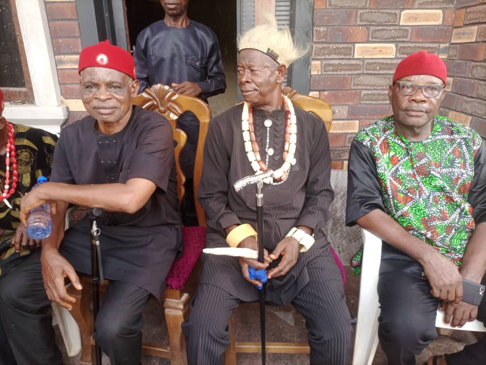 65195 obeagu community in enugu crowns new monarch after eight year wait