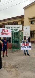 65302 supporters demand release of seun kuti as trial is adjourned in lagos court
