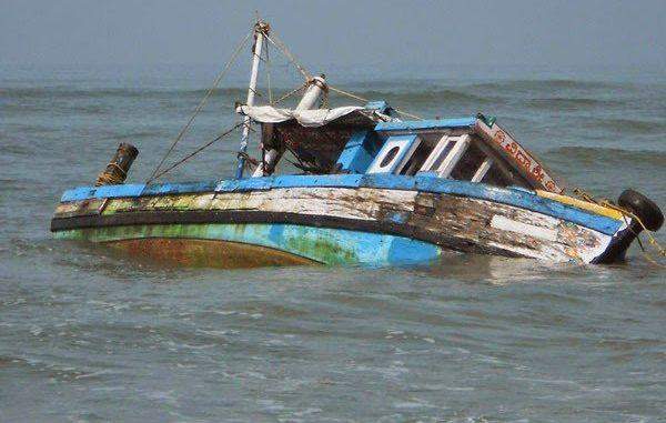 65711 sri lankan navy discovers 14 bodies in capsized chinese fishing boat 65711 sri lankan navy discovers 14 bodies in capsized chinese fishing boat