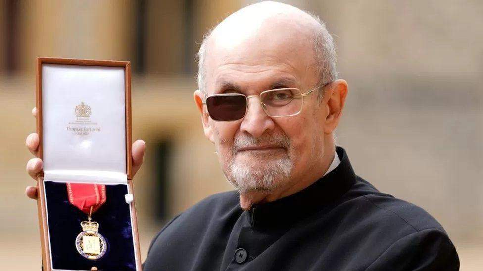 65756 salman rushdie resumes writing after surviving life threatening attack