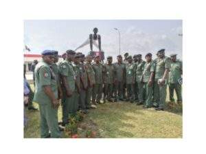66402 nigerian army honours late major with statue