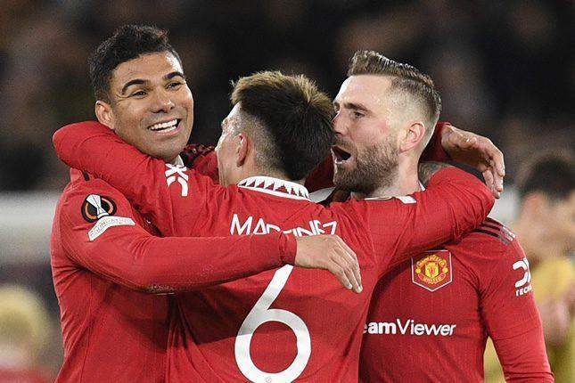 66477 manchester united qualify for champions league after beating chelsea 4 1