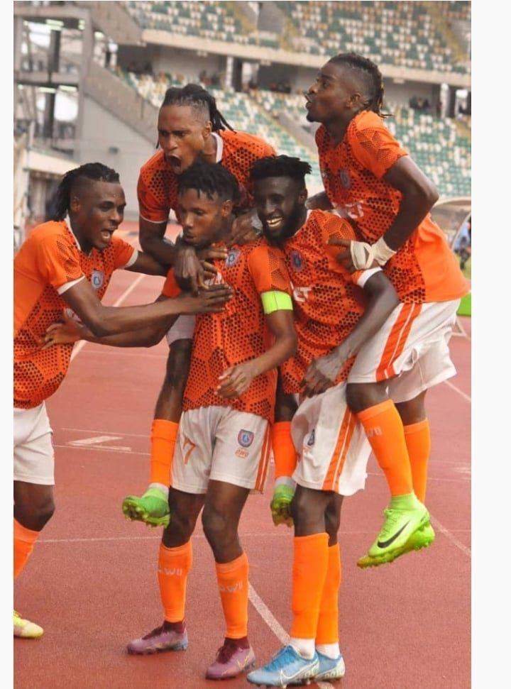 67203 akwa united takes three week end of season break
