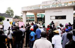 68792 plateau assembly resumes plenary after two month closure