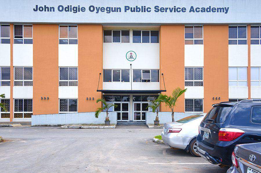 69786 joopsa trains 2500 edo workers
