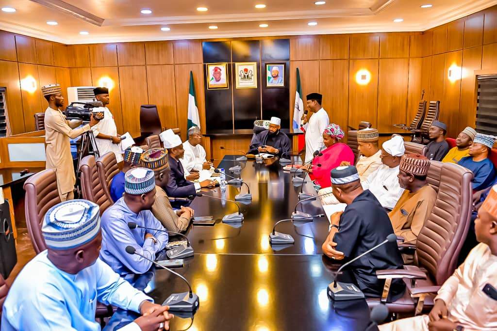 71475 gov bago commends niger assembly for electing leaders amicably 71475 gov bago commends niger assembly for electing leaders amicably