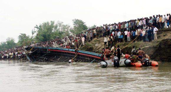 73113 dozens feared dead as boat carrying over 100 people capsizes in kwara