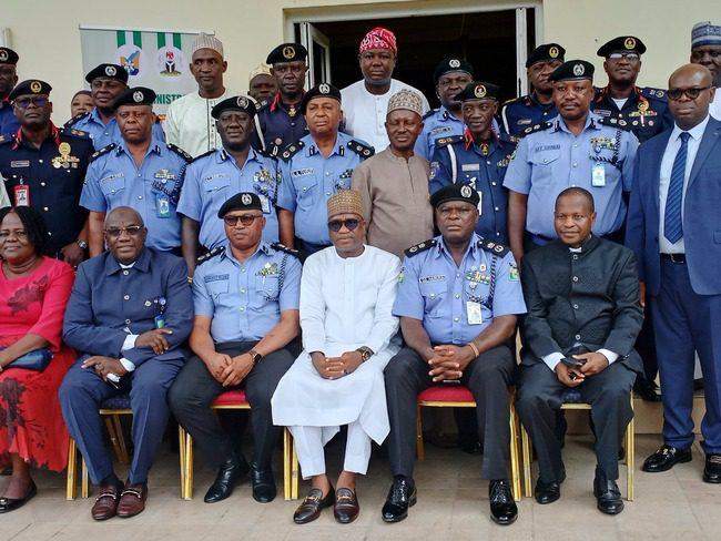 78807 security chiefs meet to tackle cross border crimes in g 7 states