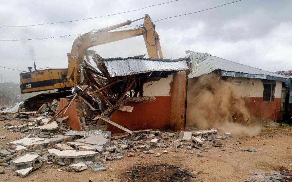 80895 fcta demolishes over 100 illegal structures in gishiri community