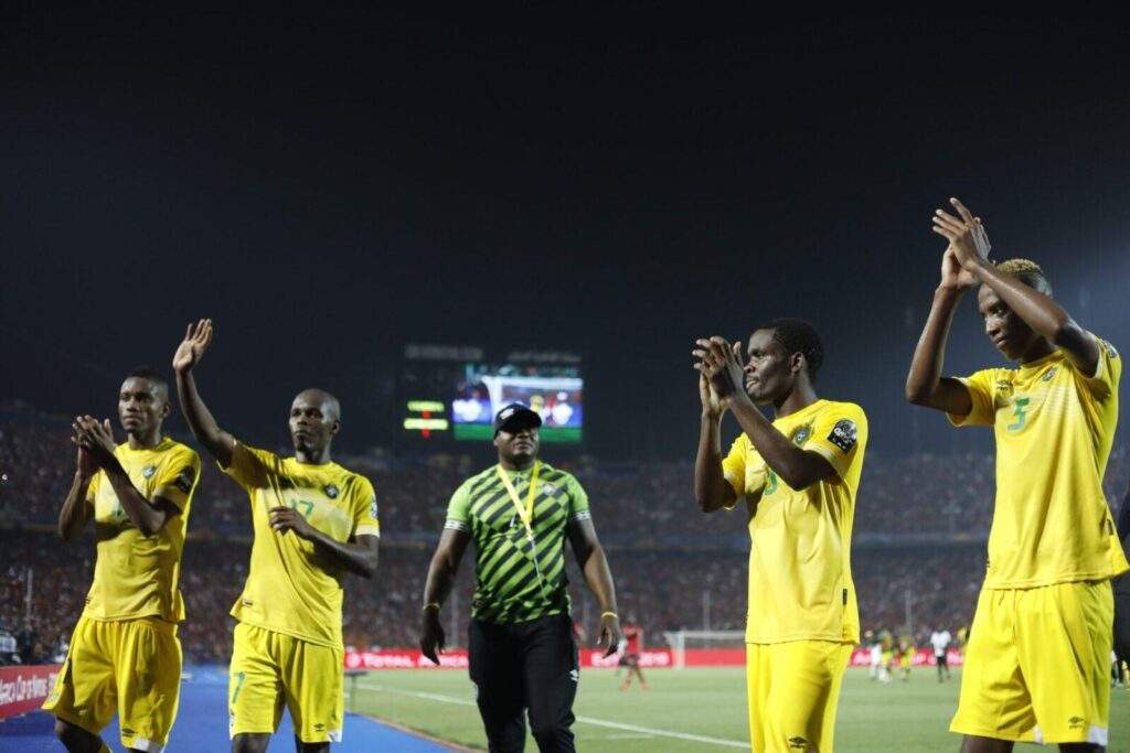 81182 fifa lifts suspension of zimbabwes football federation