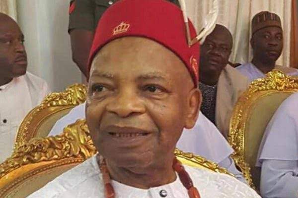 82860 arthur eze donates n200m to azman university kano