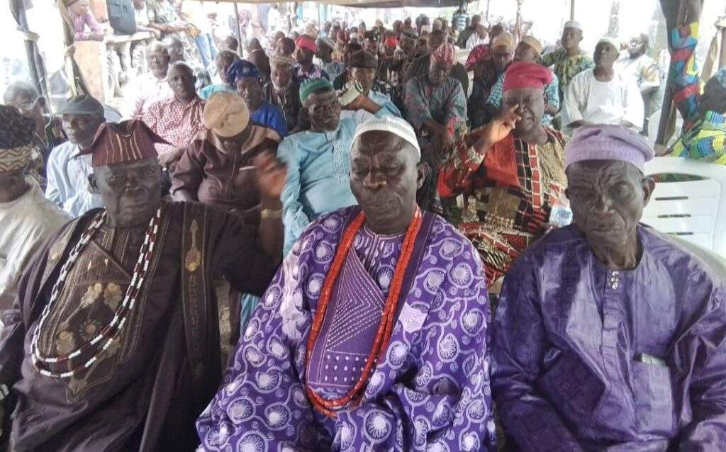 84983 oyo state communities condemn poor power supply by ibedc