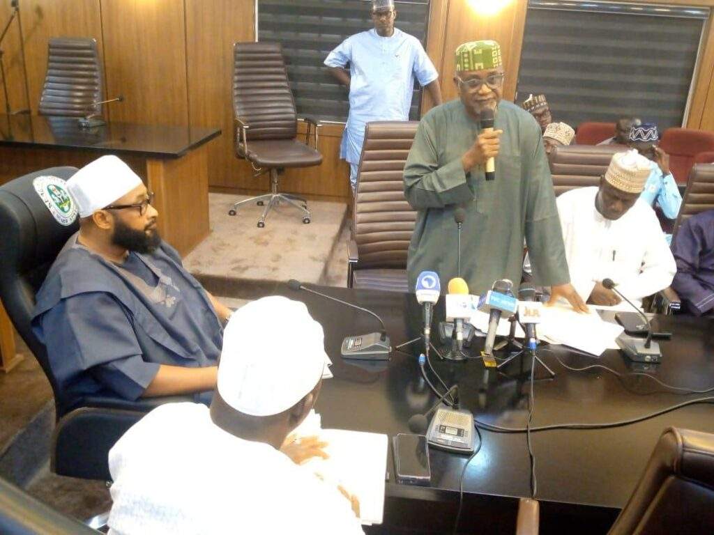 85903 niger state governor challenges n hyppadec on social responsibility projects
