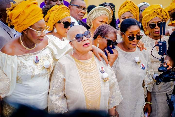 88269 pdp ex national chairman vincent ogbulafor laid to rest in abia