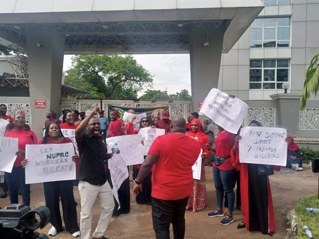 88374 penganssan protests shuts down offices in abuja