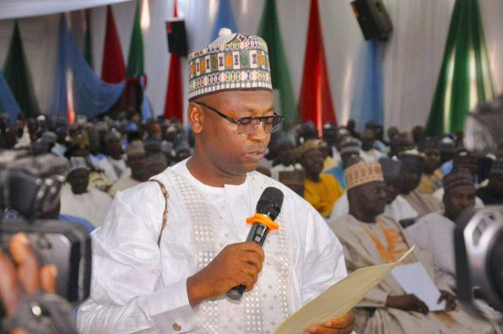 91588 borno governor swears in new permanent secretary commissioners