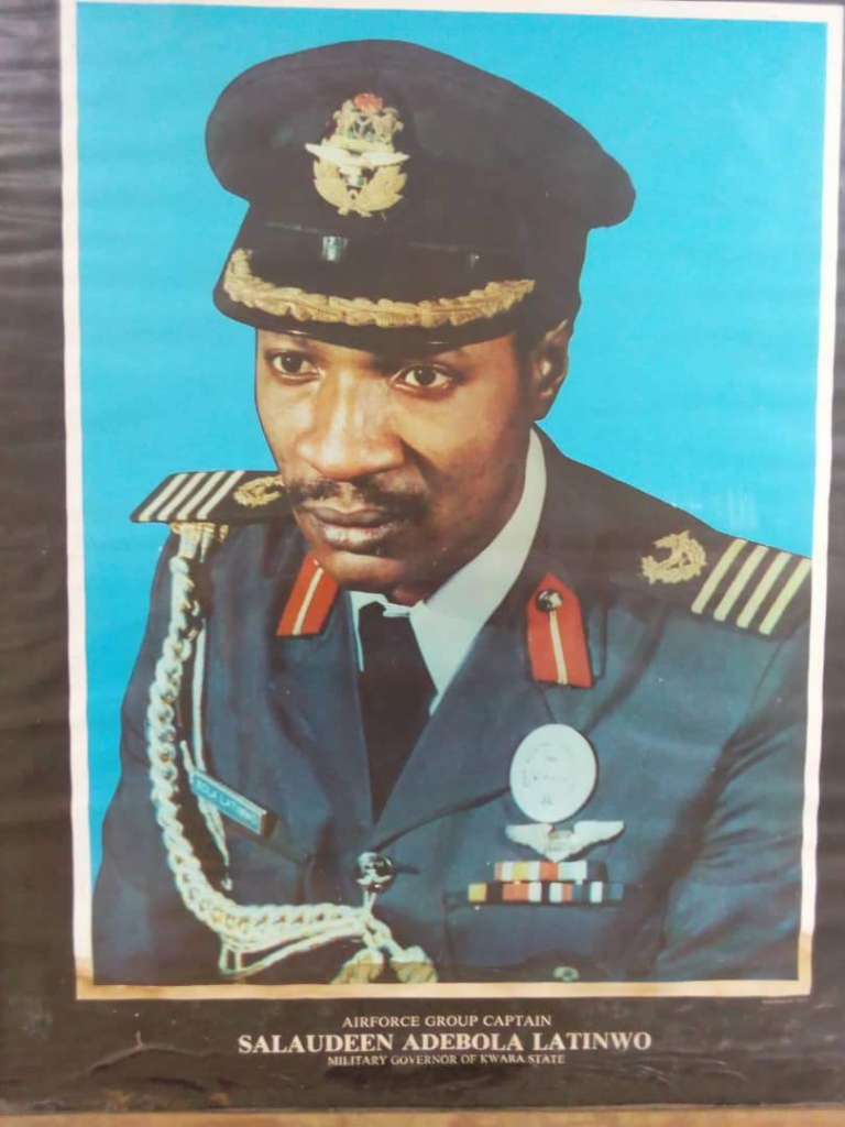 92355 governor abdulrazaq emir of ilorin mourn ex military administrator latinwo