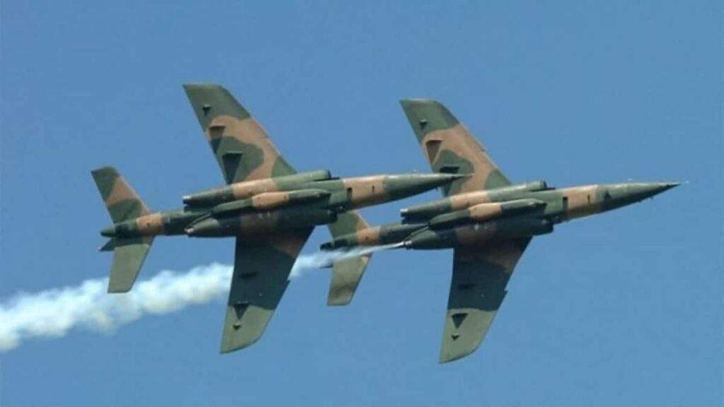 93061 breaking air force jet crashes in niger