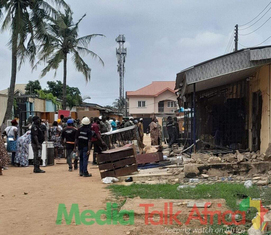 97676 agony and tears as labsca demolishes shops in lagos community
