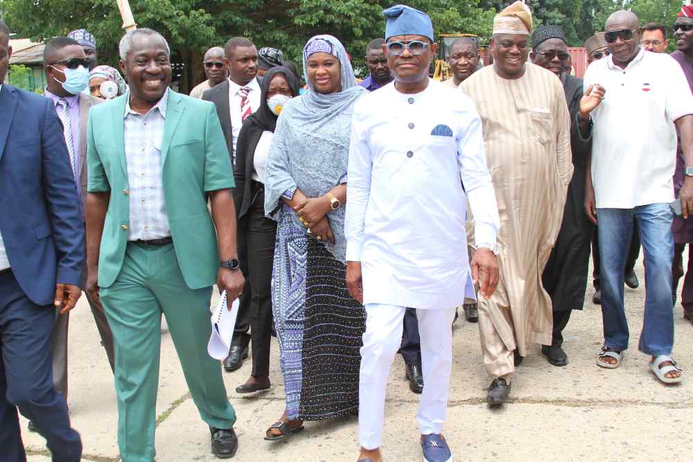 97876 fct minister vows to finish ongoing projects in abuja
