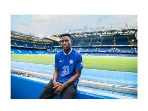 98553 epl chelsea striker nicolas jackson praises raheem sterlings brilliance