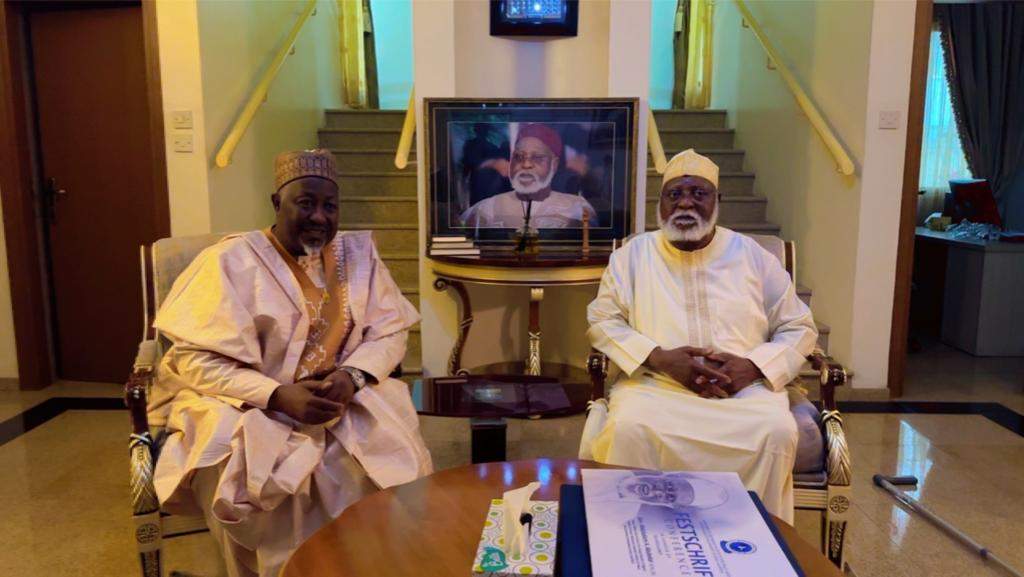 98991 former head of state consulted by minister for defence
