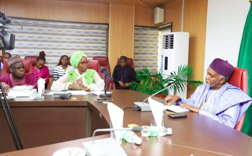 99606 foreign affairs minister commits to national development