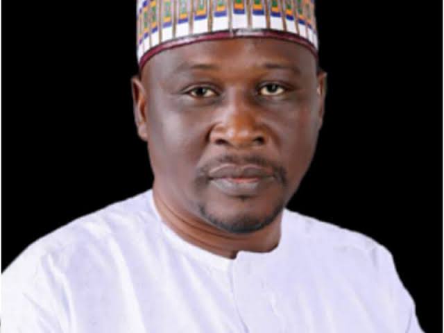 103443 adamawa state governor mourns victims of capsized boat
