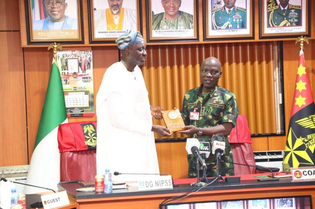 104275 nigerian army customs partner to secure borders